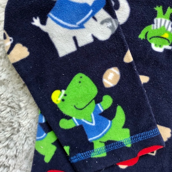 Boy’s Fleece PJ Pajama Set Sz 24 months - Picture 7 of 7